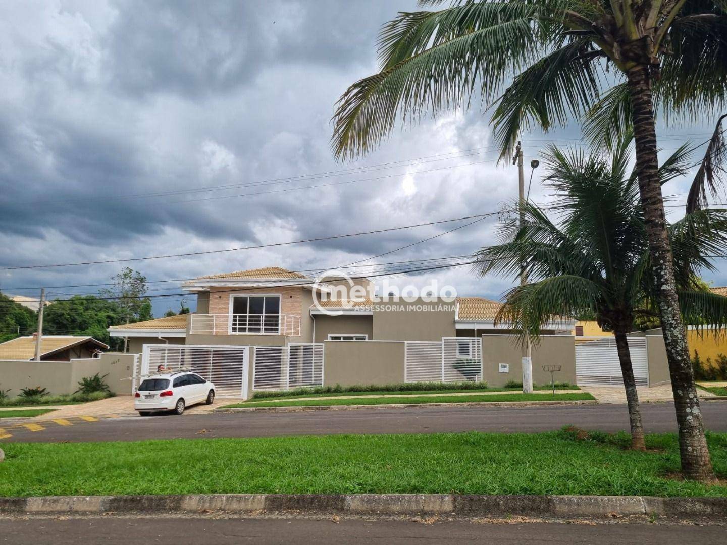 Casa de Condomínio à venda com 4 quartos, 329m² - Foto 2