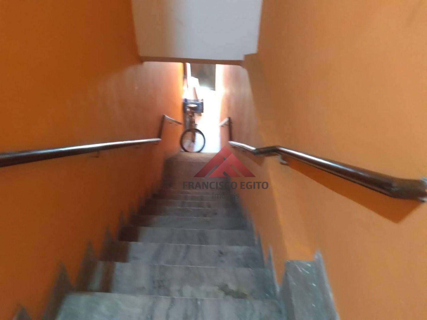 Sobrado à venda com 2 quartos, 65m² - Foto 2