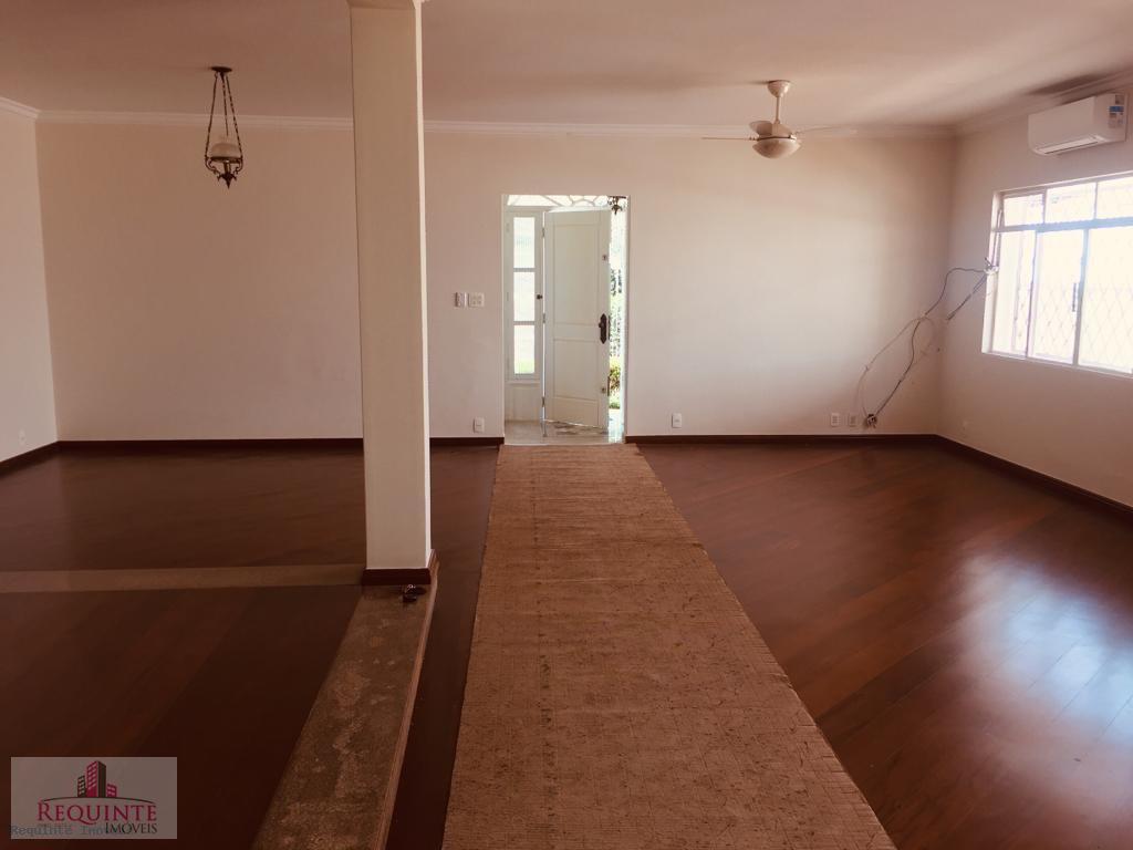 Casa para alugar com 3 quartos, 350m² - Foto 13