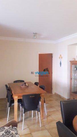 Apartamento à venda com 3 quartos, 140m² - Foto 6