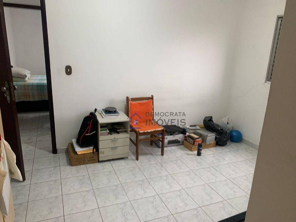 Sobrado à venda com 4 quartos, 180m² - Foto 13