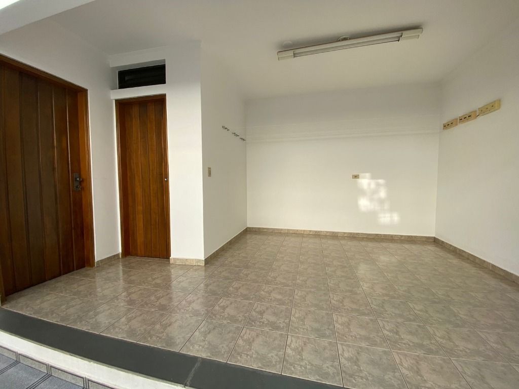 Casa à venda com 4 quartos, 260m² - Foto 21