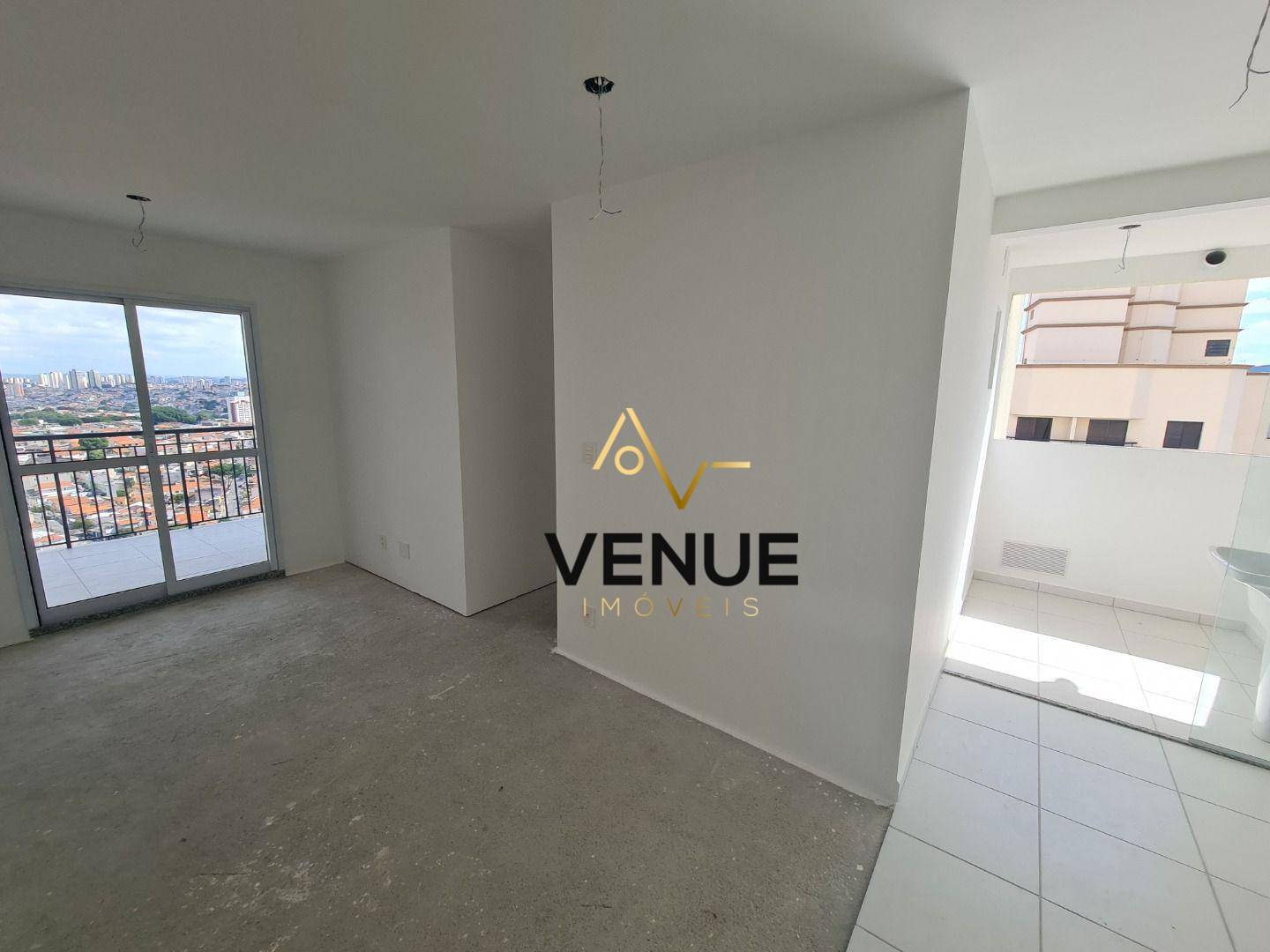 Apartamento à venda com 3 quartos, 67m² - Foto 1