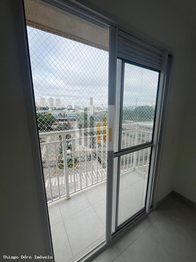 Apartamento para alugar com 2 quartos, 35m² - Foto 4