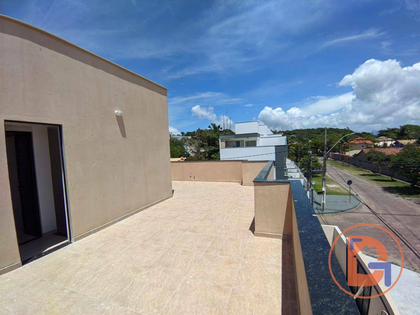 Casa à venda com 3 quartos, 160m² - Foto 2