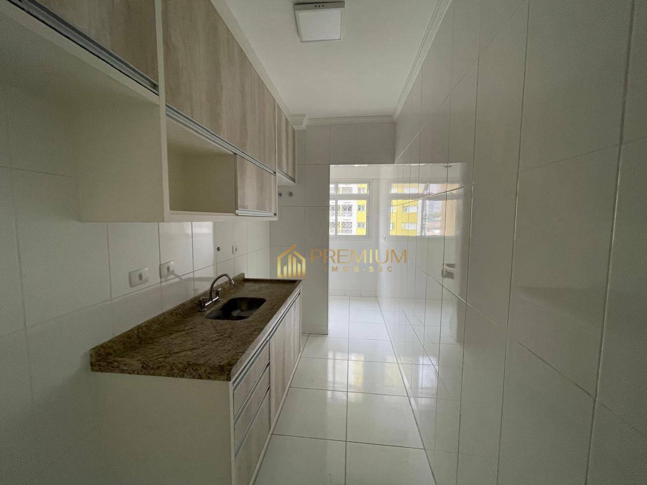 Apartamento à venda com 2 quartos, 77m² - Foto 10