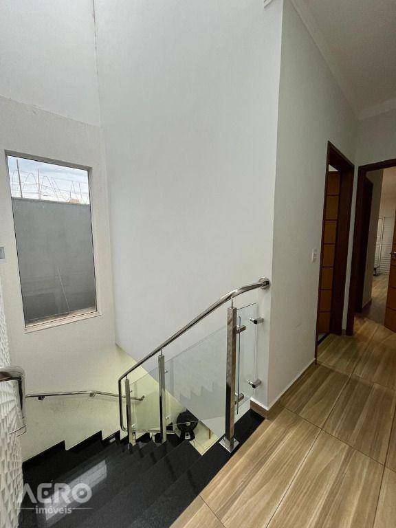 Casa à venda com 3 quartos, 260m² - Foto 40