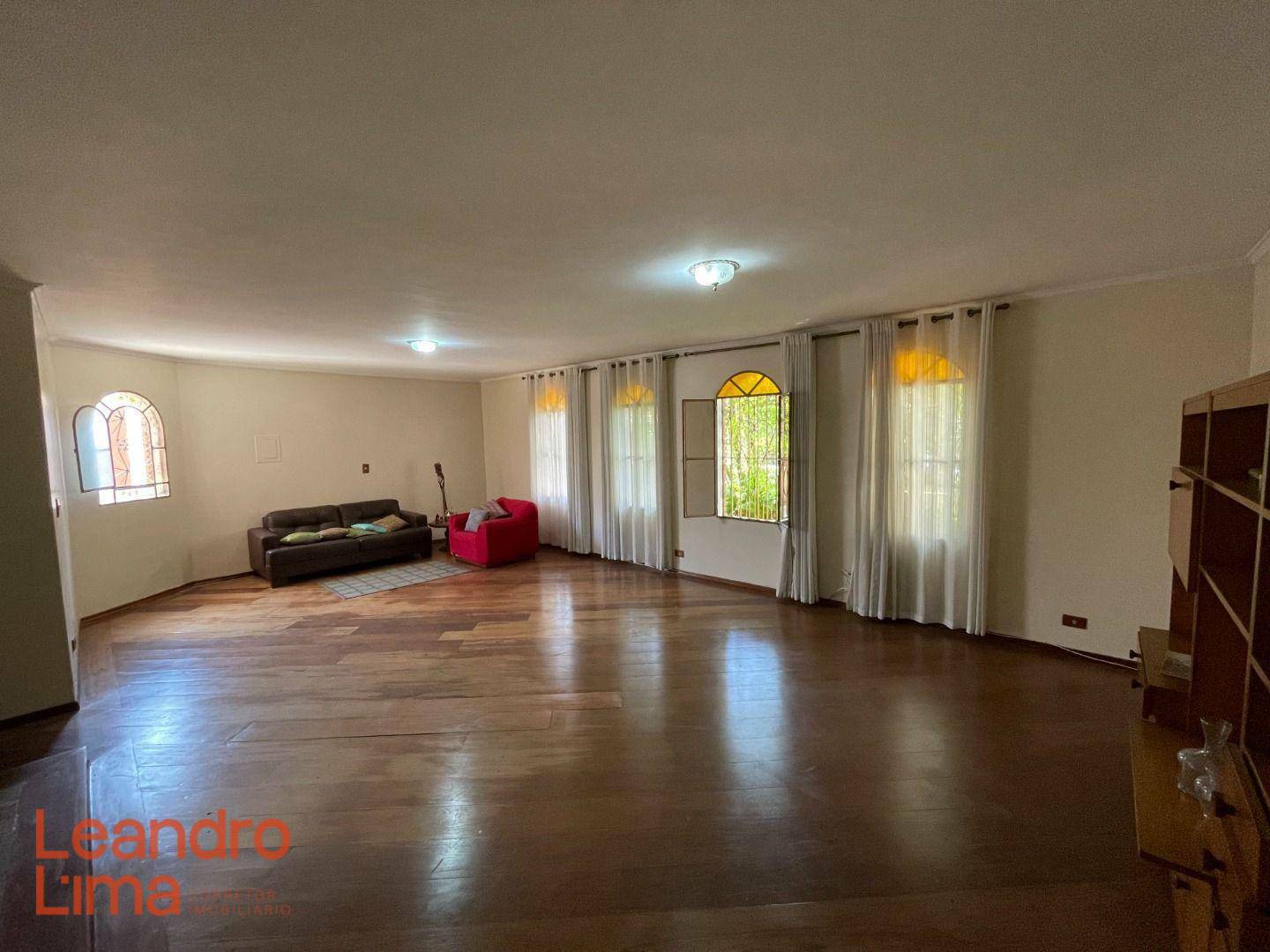 Casa à venda com 4 quartos, 350m² - Foto 2