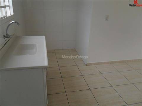 Apartamento para alugar com 2 quartos, 65m² - Foto 5