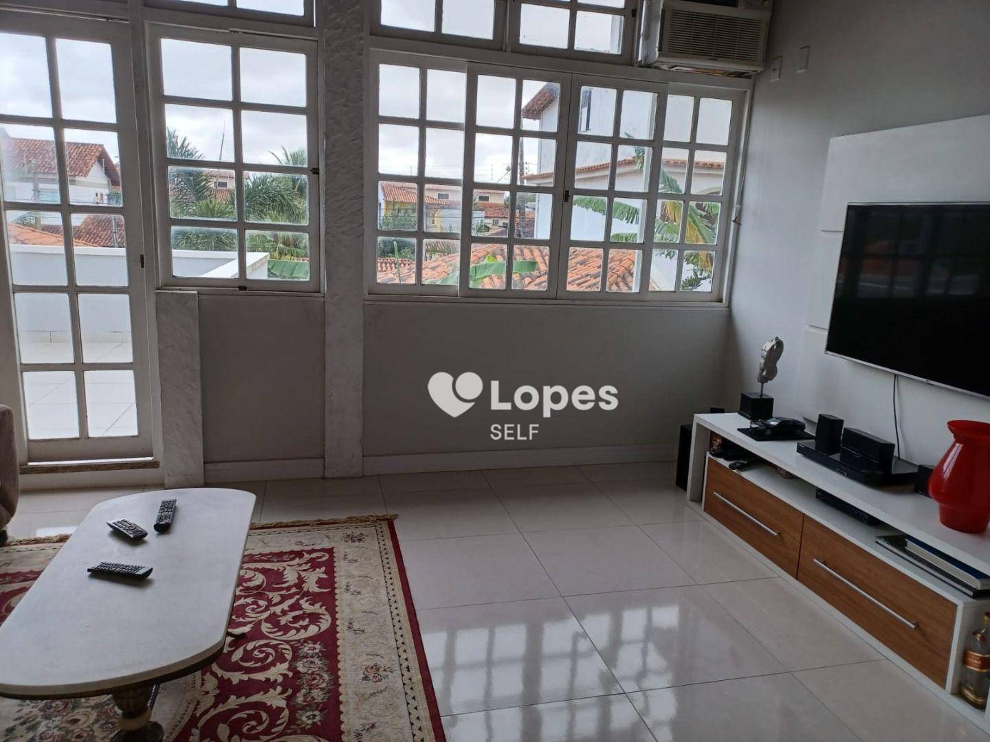 Casa à venda com 3 quartos, 280m² - Foto 8