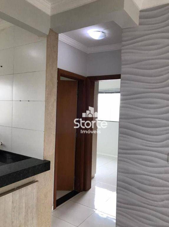 Apartamento à venda com 2 quartos, 60m² - Foto 15