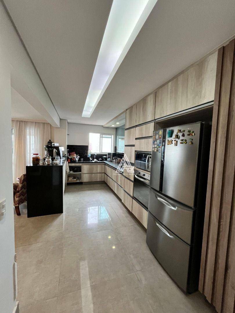 Apartamento à venda com 3 quartos, 163m² - Foto 32