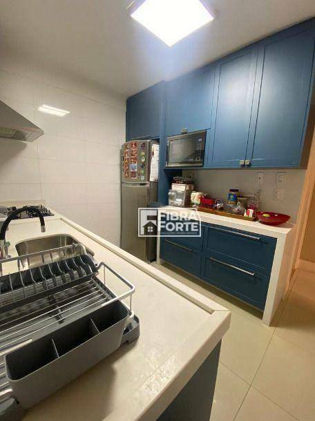 Apartamento à venda com 3 quartos, 98m² - Foto 8