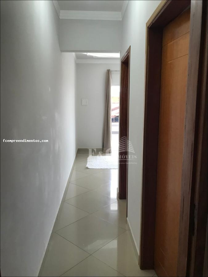 Casa à venda com 3 quartos, 200m² - Foto 35