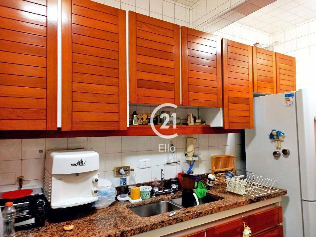 Casa para alugar com 3 quartos, 230m² - Foto 11