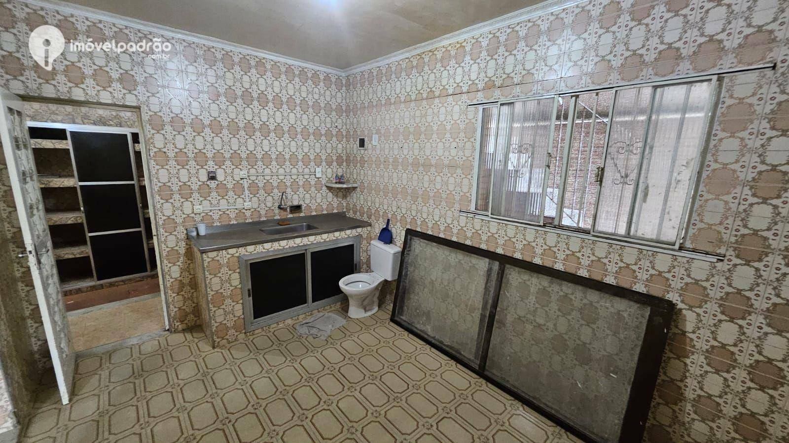 Casa à venda e aluguel com 4 quartos, 400m² - Foto 14