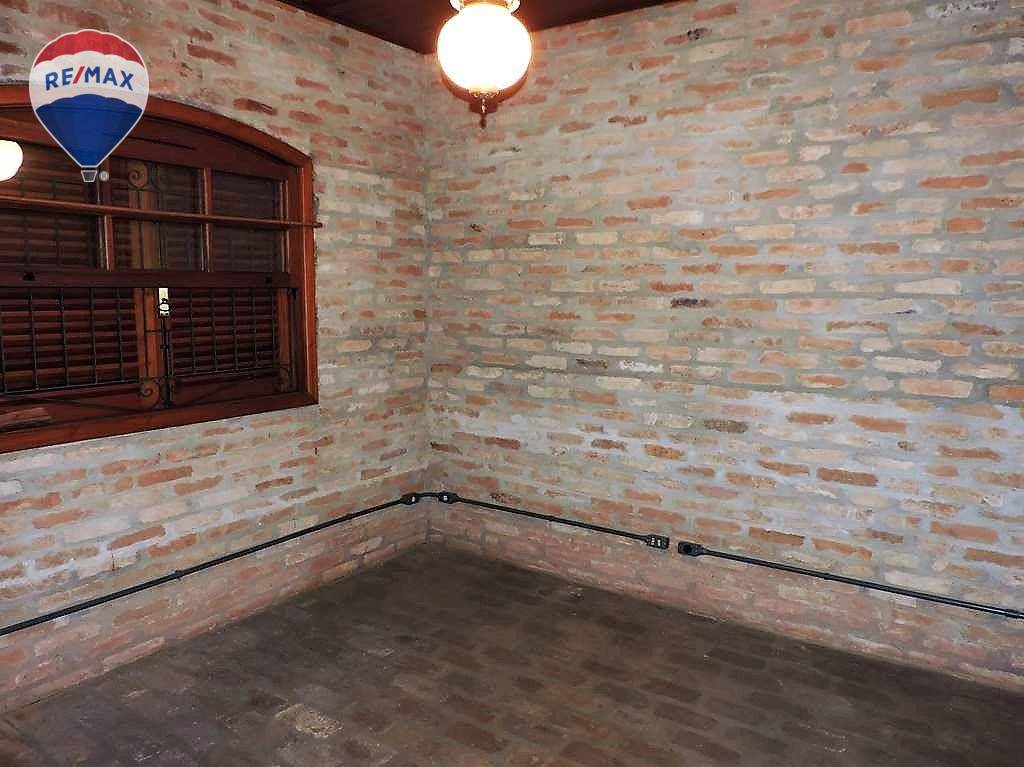 Casa para alugar com 3 quartos, 385m² - Foto 14