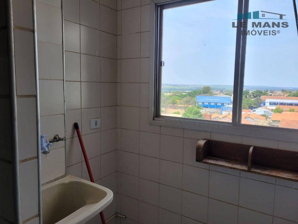 Apartamento à venda com 3 quartos, 82m² - Foto 4