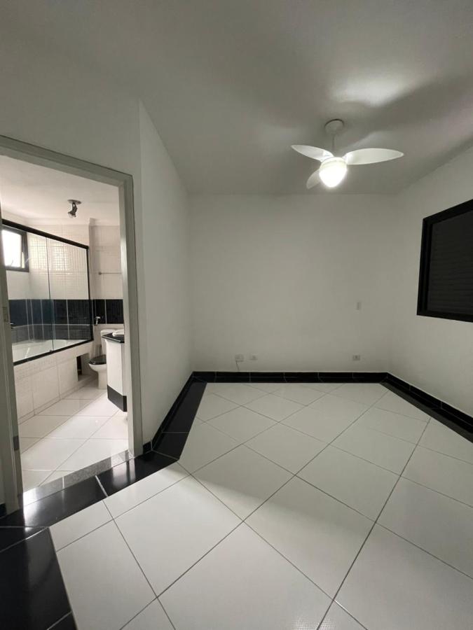 Apartamento para alugar com 3 quartos, 113m² - Foto 10