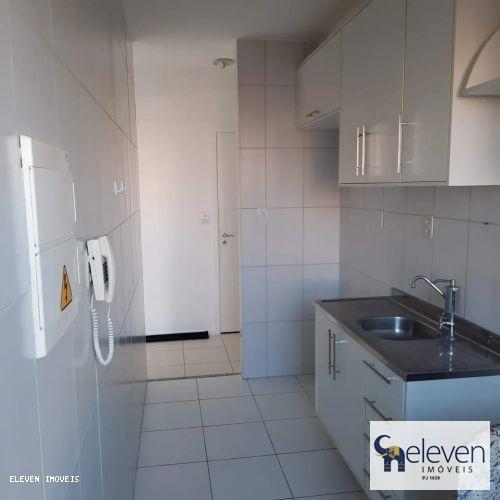 Apartamento à venda com 2 quartos, 60m² - Foto 19