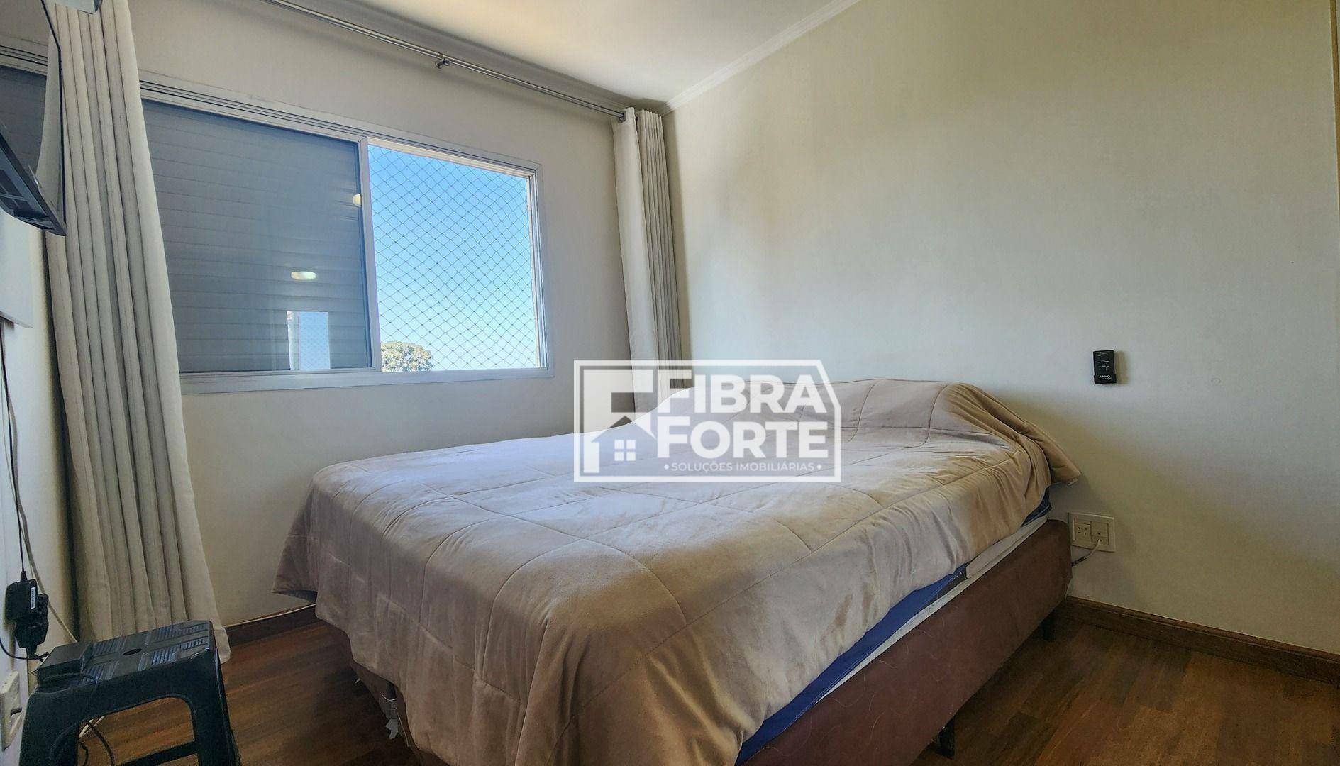 Apartamento à venda com 2 quartos, 70m² - Foto 10