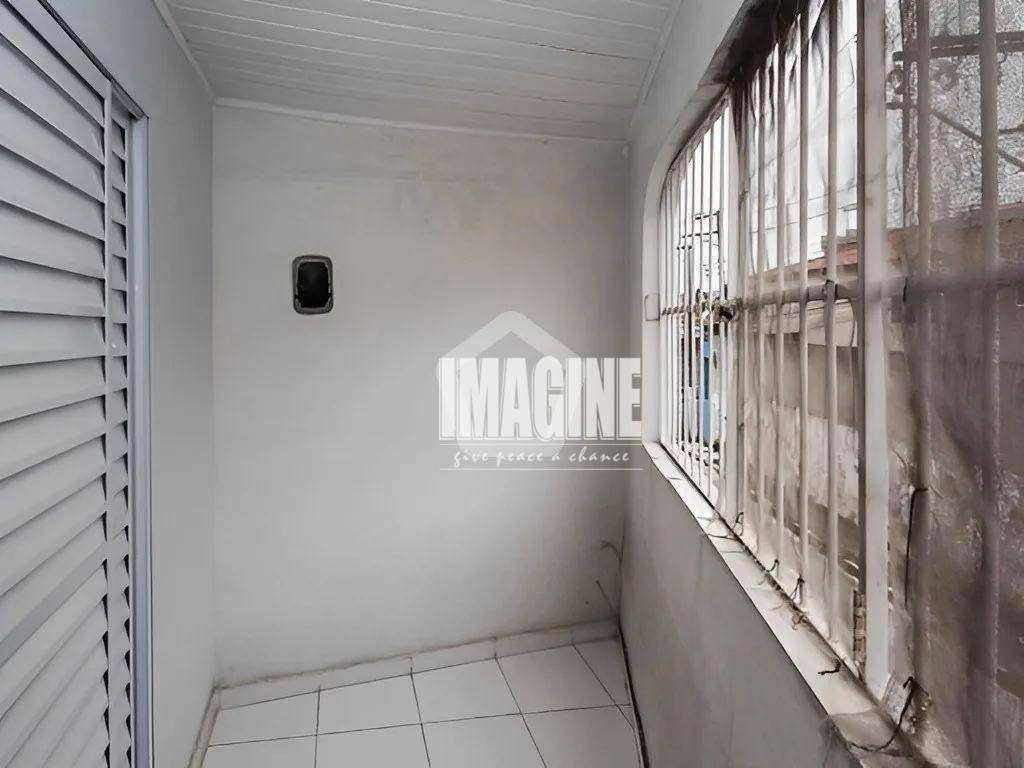 Sobrado à venda com 2 quartos, 170m² - Foto 4