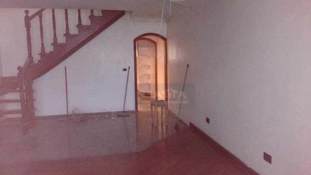 Sobrado à venda com 3 quartos, 240m² - Foto 11