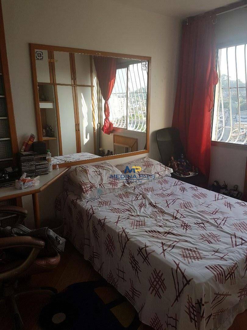 Apartamento à venda com 3 quartos, 200m² - Foto 14