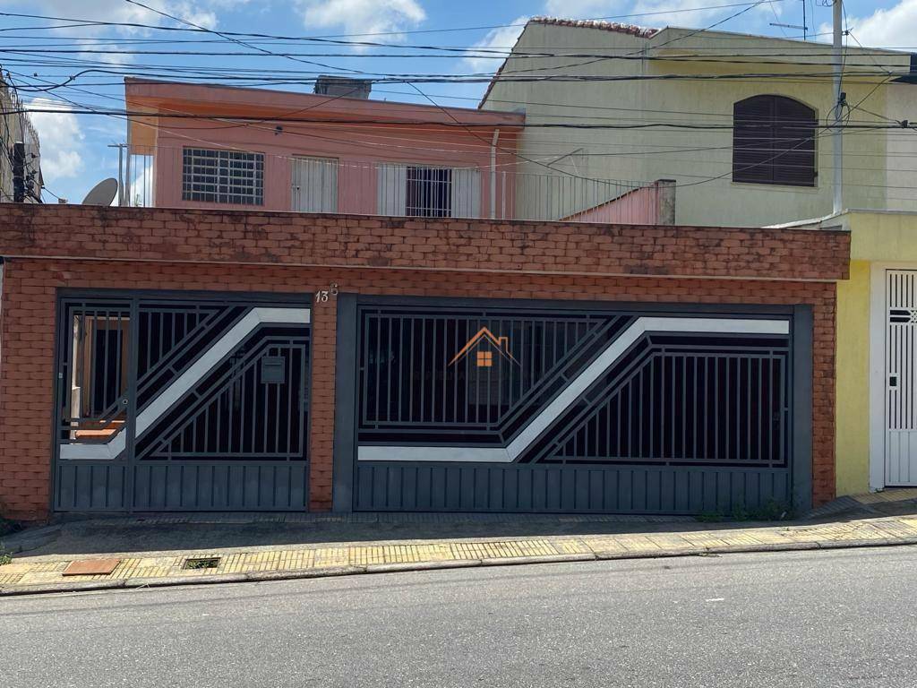 Sobrado à venda com 5 quartos, 236m² - Foto 1