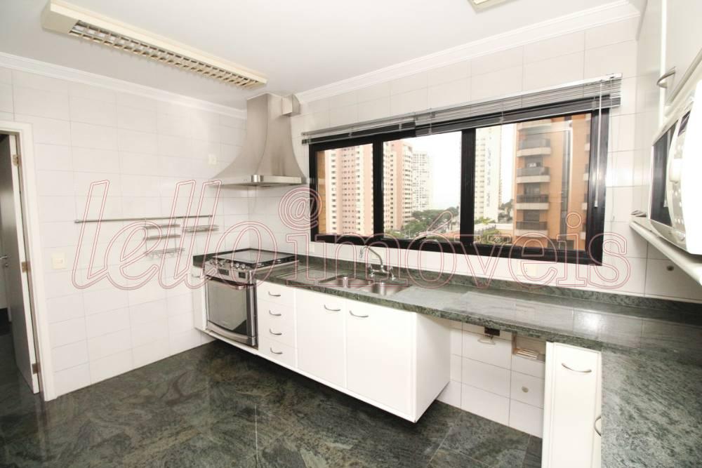 Apartamento à venda com 3 quartos, 220m² - Foto 11