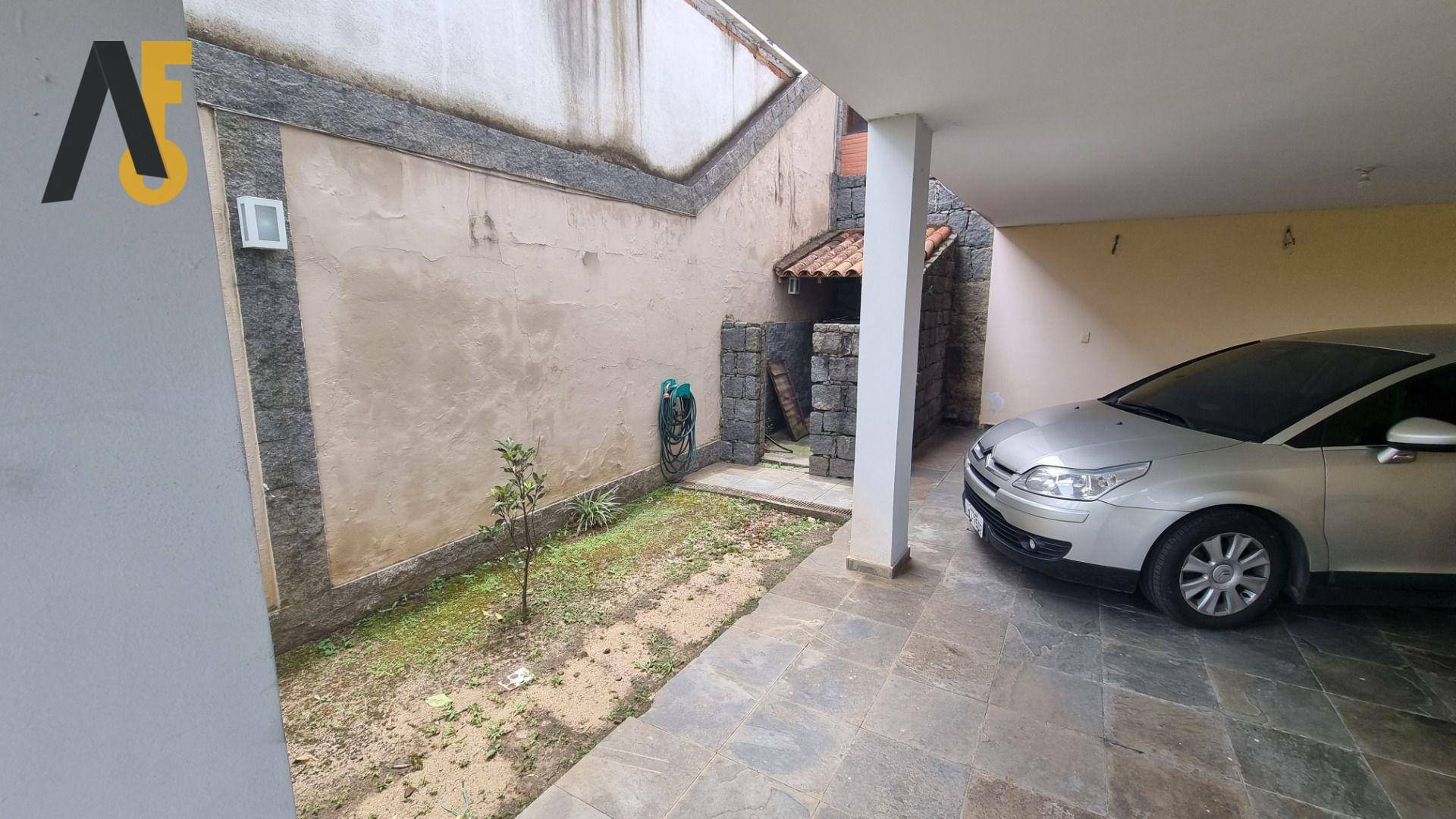 Casa de Condomínio à venda com 6 quartos, 391m² - Foto 6