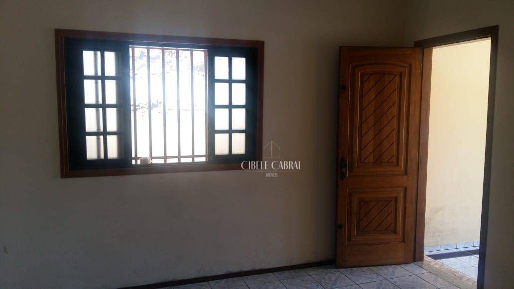 Casa à venda com 3 quartos, 101m² - Foto 5