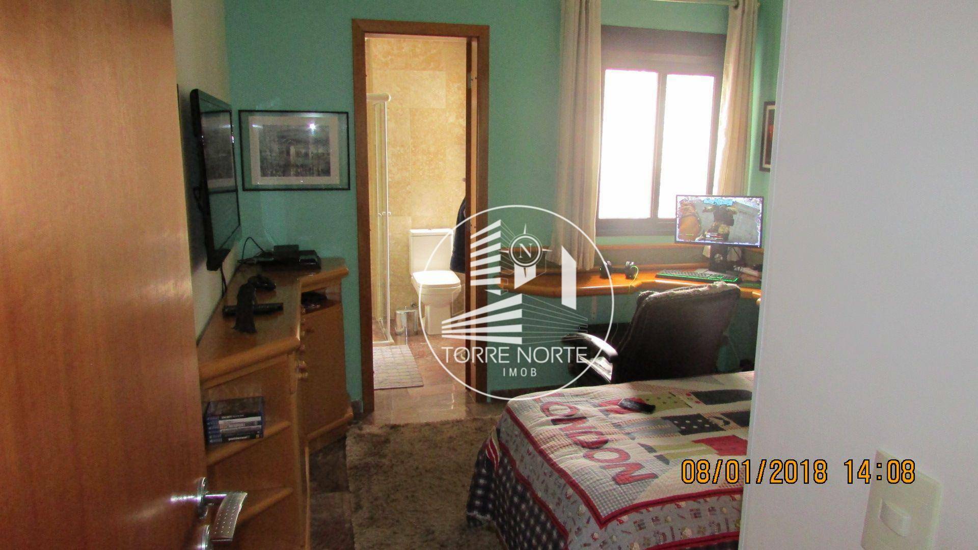 Apartamento à venda com 3 quartos, 187m² - Foto 6