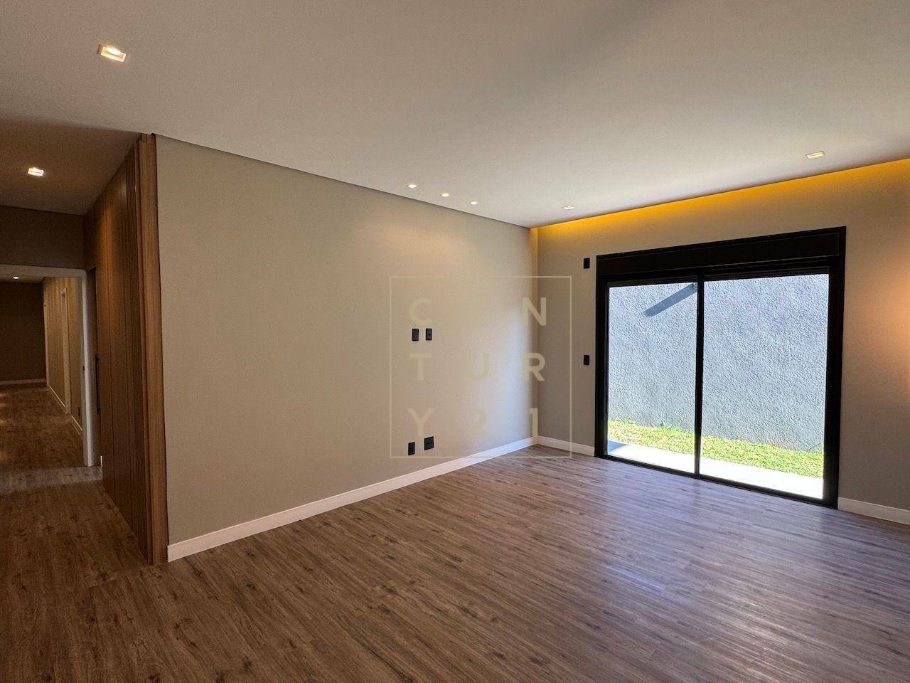 Casa de Condomínio à venda com 4 quartos, 450m² - Foto 30