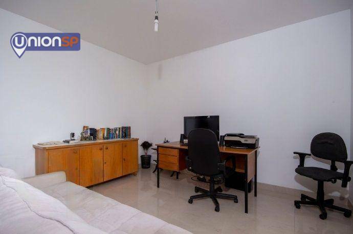 Apartamento à venda com 4 quartos, 208m² - Foto 6