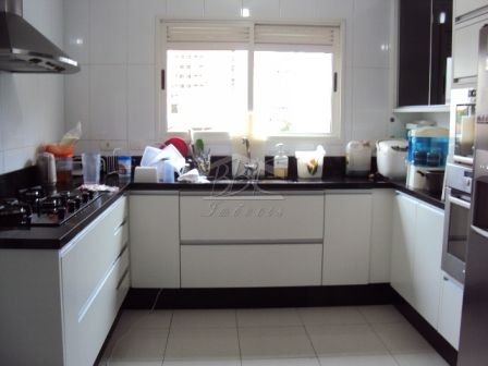 Apartamento à venda com 4 quartos, 318m² - Foto 6