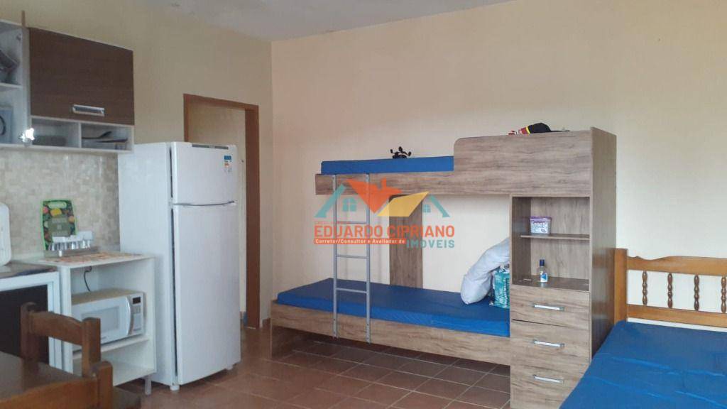 Sobrado à venda com 6 quartos, 90m² - Foto 8