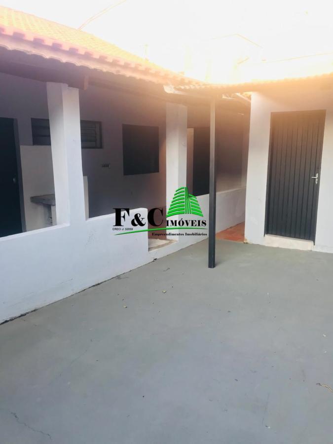 Casa à venda com 3 quartos, 200m² - Foto 9