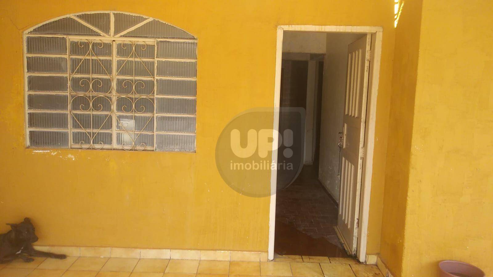 Casa à venda com 5 quartos, 94m² - Foto 2