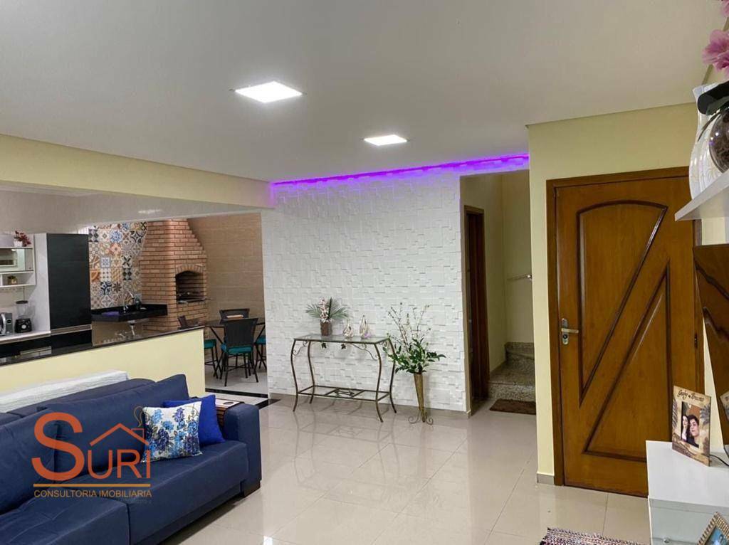 Sobrado à venda com 3 quartos, 180m² - Foto 2