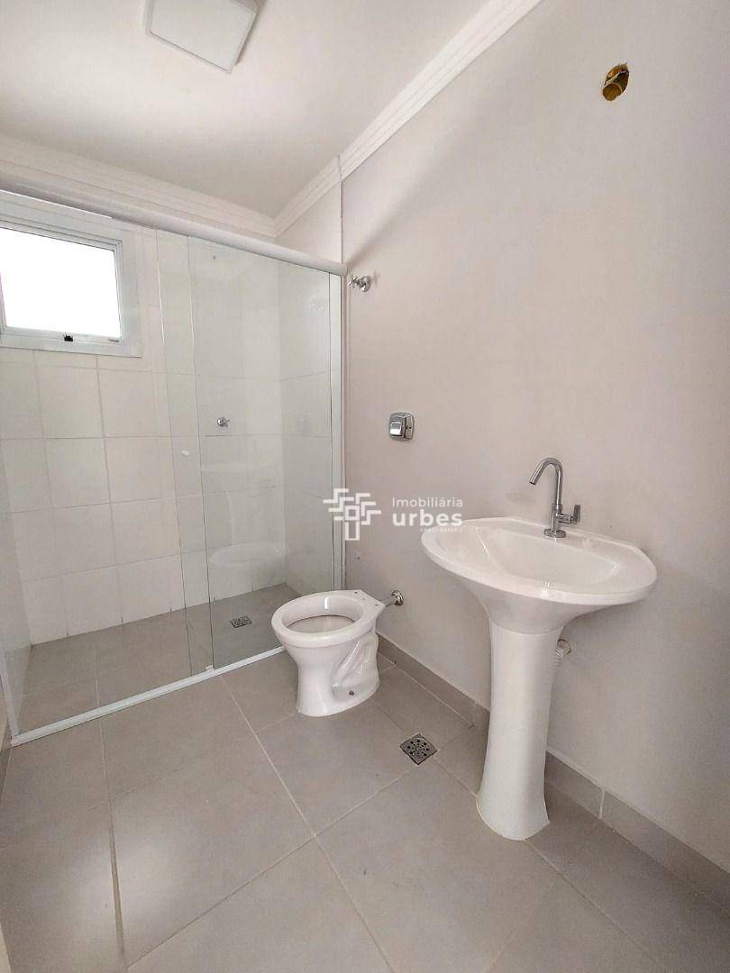 Apartamento para alugar com 2 quartos, 70m² - Foto 8