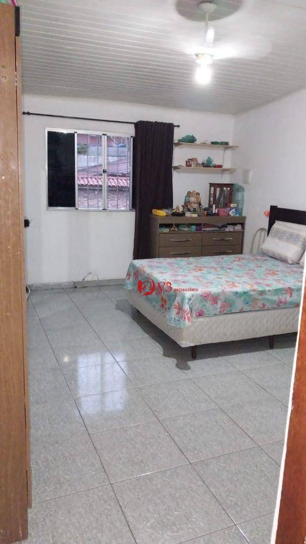Sobrado à venda com 8 quartos, 221m² - Foto 20