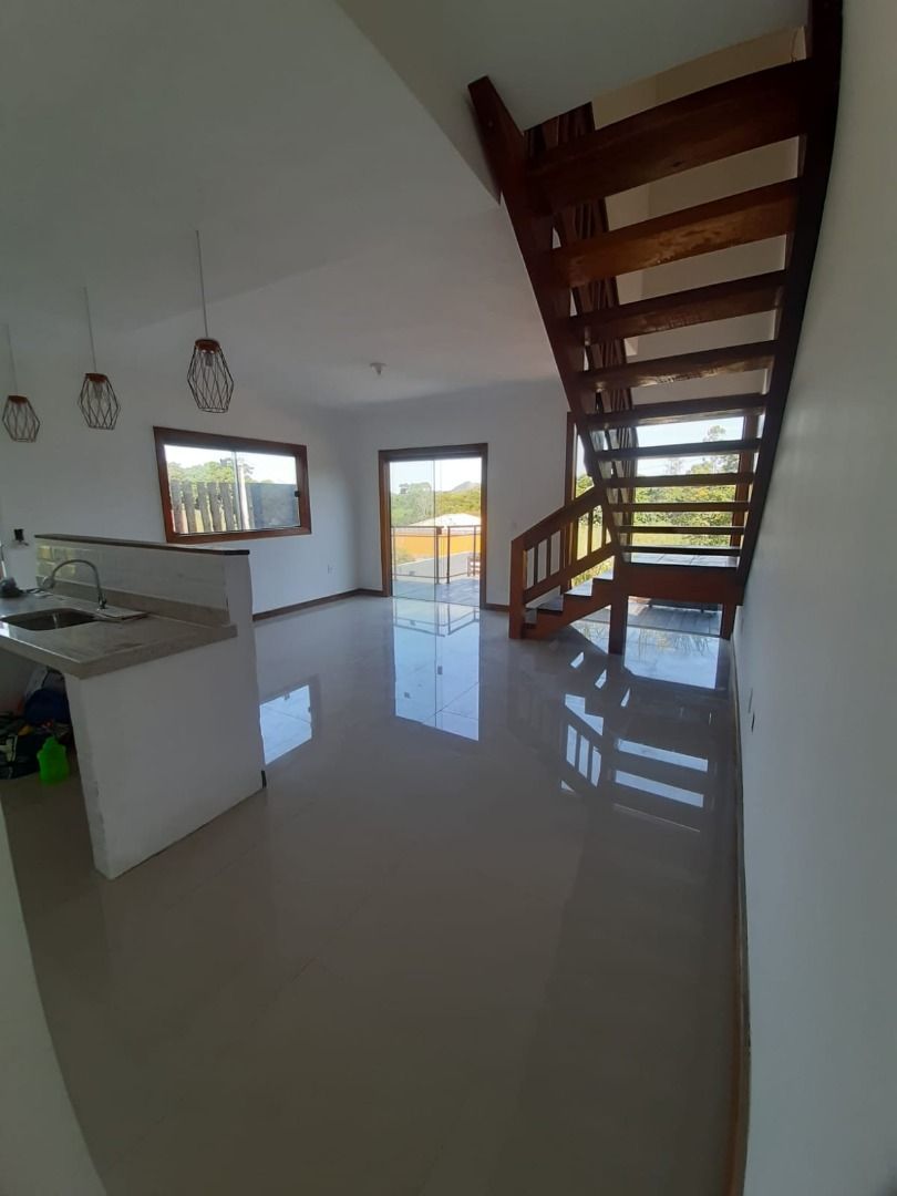 Casa à venda com 3 quartos, 108m² - Foto 4