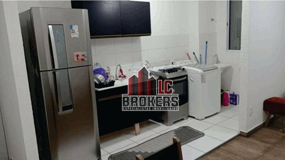 Apartamento para alugar com 2 quartos, 50m² - Foto 12