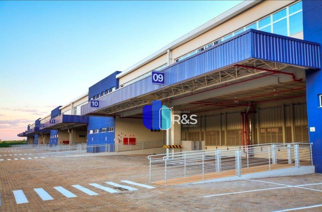 Depósito-Galpão-Armazém para alugar, 1500m² - Foto 1