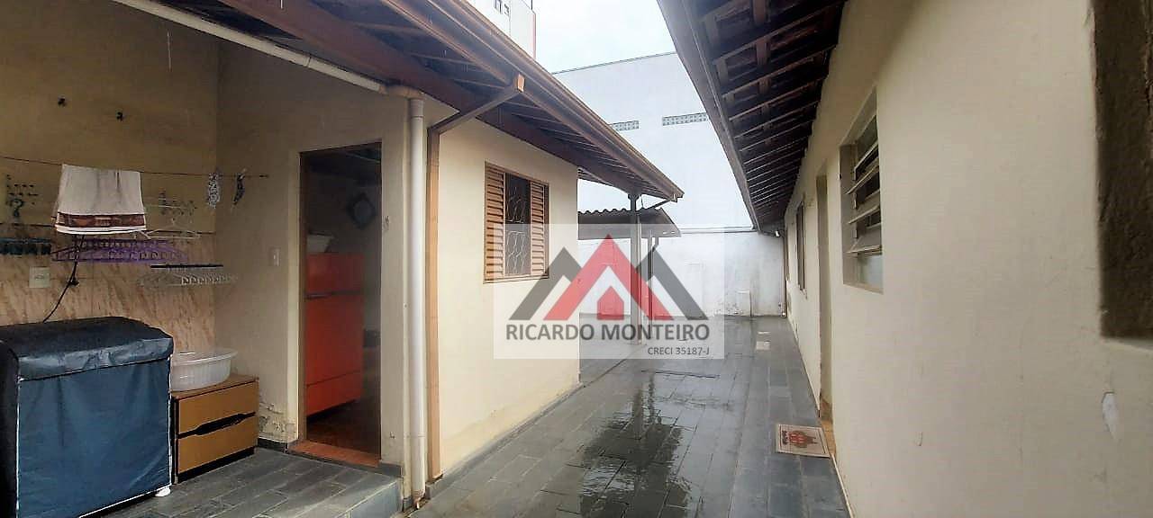 Casa à venda com 5 quartos, 290m² - Foto 20