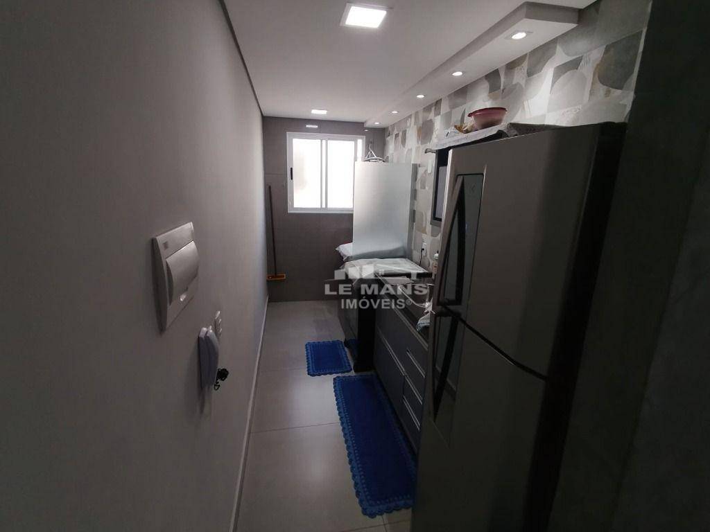 Apartamento à venda com 2 quartos, 44m² - Foto 4