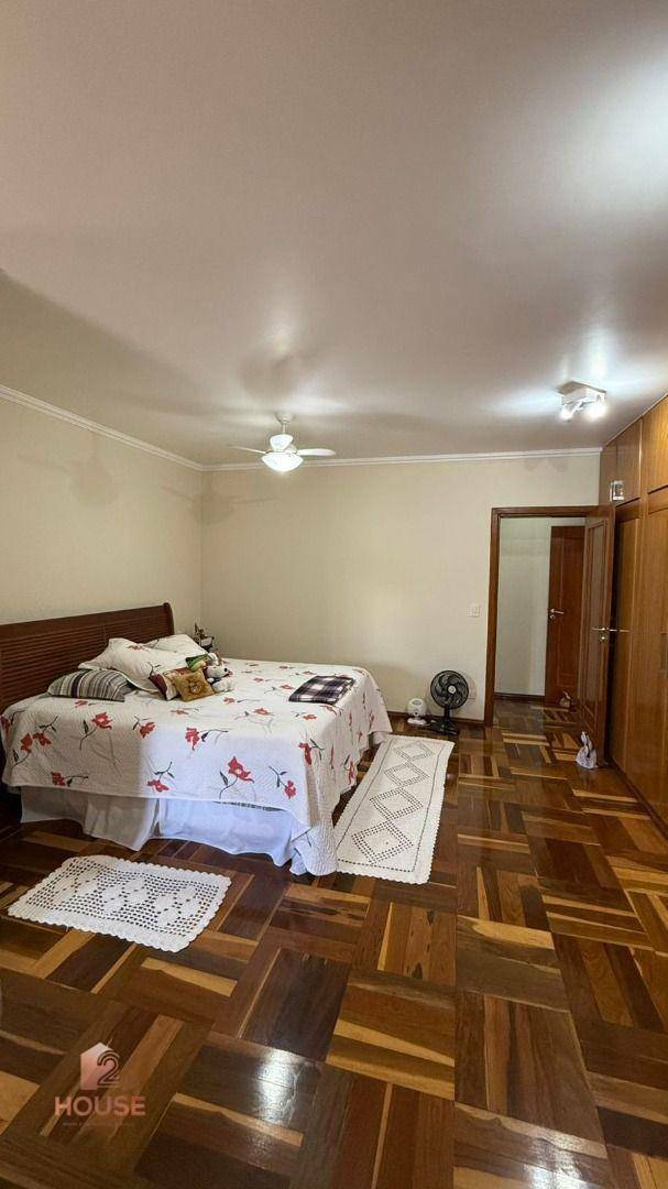 Casa de Condomínio à venda com 3 quartos, 500m² - Foto 54