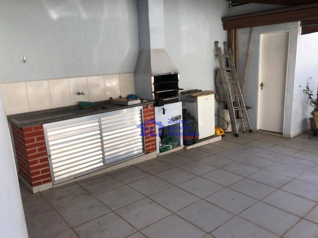 Sobrado à venda com 2 quartos, 248m² - Foto 16