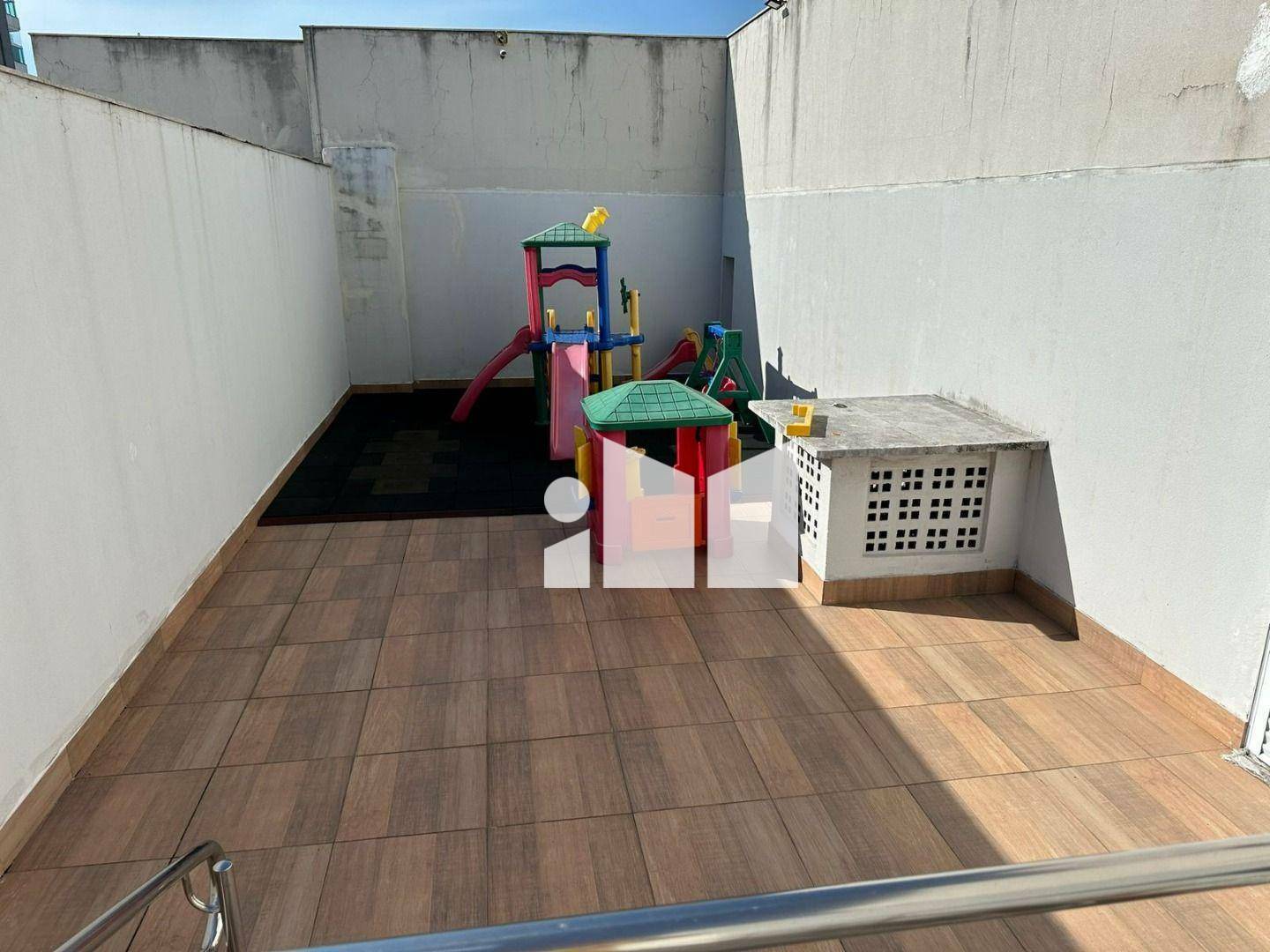 Apartamento à venda com 2 quartos, 65m² - Foto 19